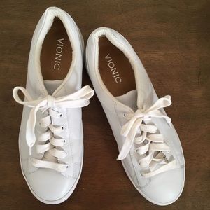 8.5 White Vionic Sneakers